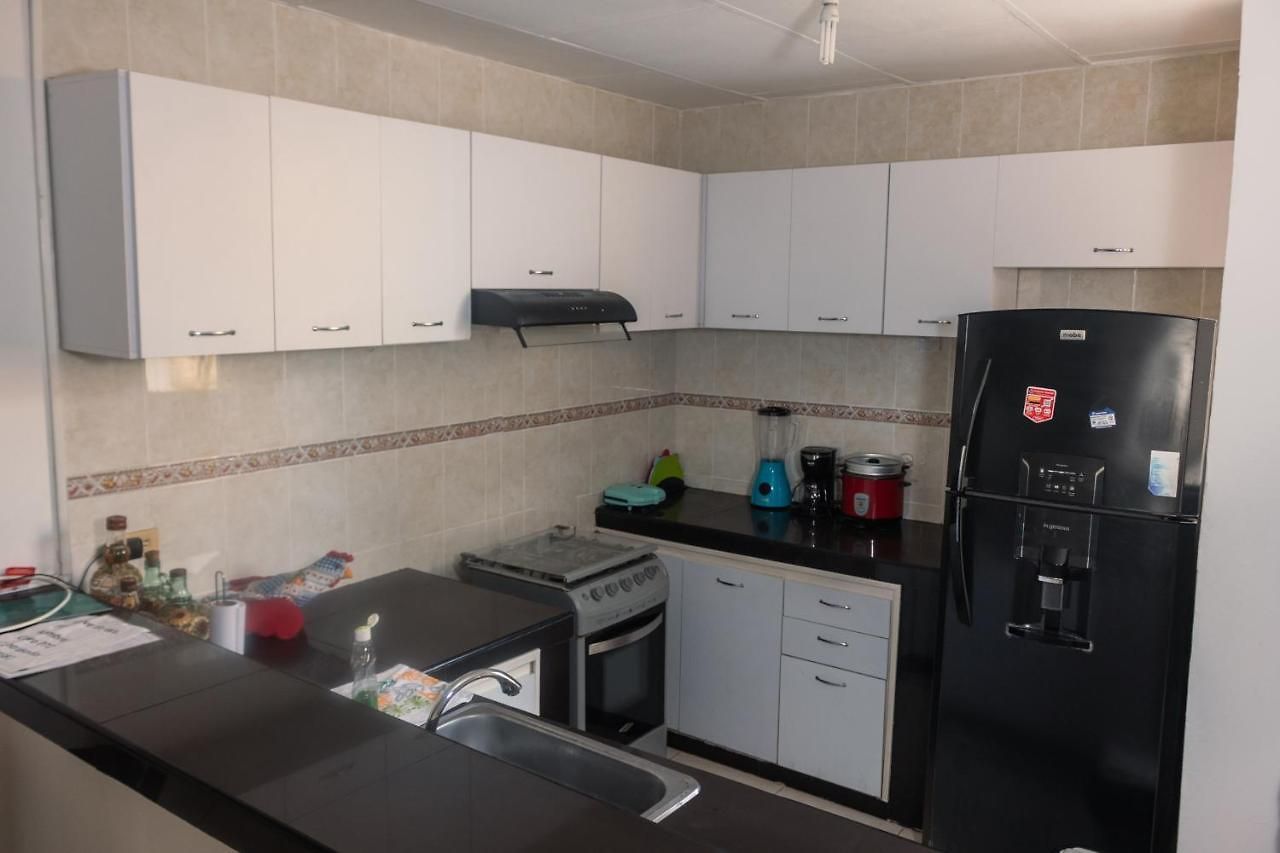 Apartamento Vacacional Cerca Aeropuerto Y Playa *
